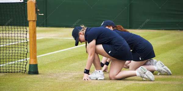 Why do the Wimbledon ball kids move like tiny tennis robots? 🎾  I don’t
