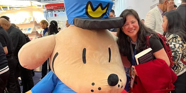 🤭 Caught on my way to the bathroom,  🎥 Watch MiLFY's #FrankfurtBookFair