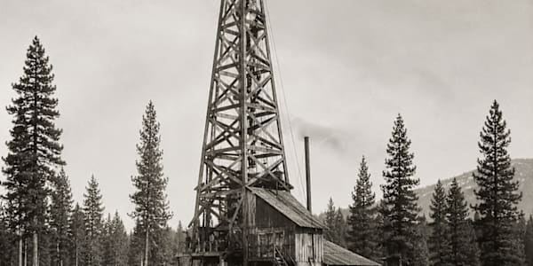 On The Rigs &nbsp;Seventeen-year-old Isaiah Johnson leaves the farm to seek