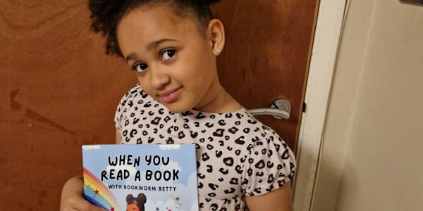 Bookworm Betty Lookalike How amazingly cute is this picture?I asked for a