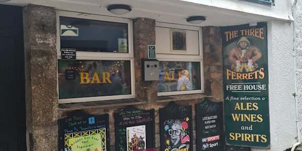 FLASH FICTION FRIDAY  8ye8gh67r1yex10sooo6tesgtsl1 351.21 KB
          
   