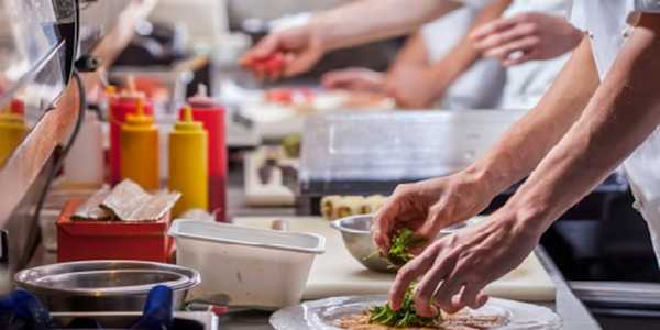 How Data-Driven Restaurant Repair Improves Customer Experiences and Reduces