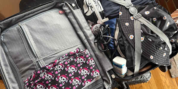 Simple Travel Tips for Near and Far Like the elves in the South Pole Santa