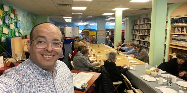 Book Talk #24, for Queens in Queens I had the loveliest time presenting