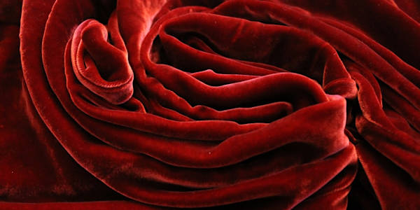 To Live by Lie Time tore into oblivion,&nbsp;Following the ruts of lies