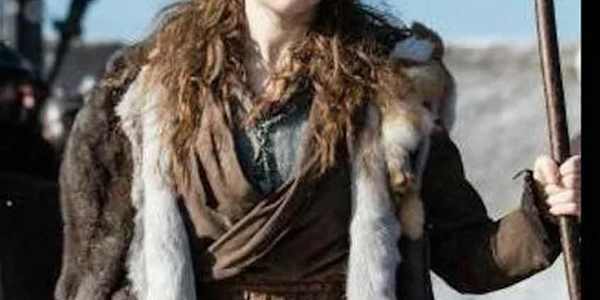  12/22 Monday 1:27 PM 31°&nbsp;Starting The Poisonwood Bible by Barbara