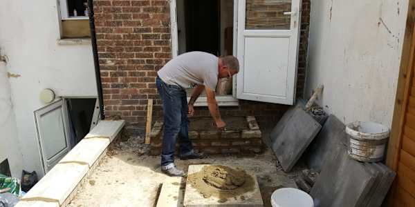 BRICKLAYING AND BANTER  fxri76f3eyosvy1zpkp7doyykula 351.21 KB
          
 