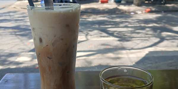 TOMMY'S TRAVELS  Living Like a Local: How Vietnam Is Teaching Me to Travel