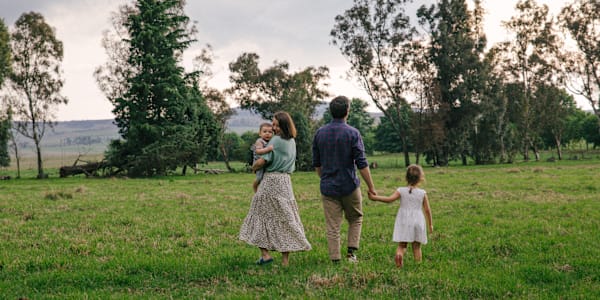 Welcome to Calm and Confident Parenthood! Becoming a parent was, without