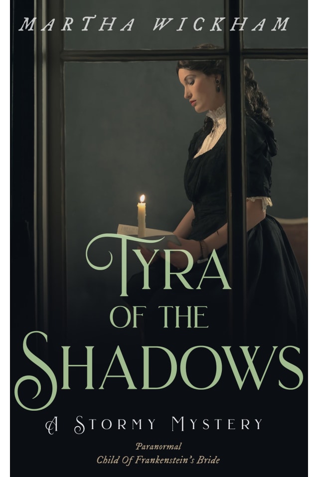 Tyra of the Shadows : A Stormy Mystery (The Circle Of Roses Book 5)