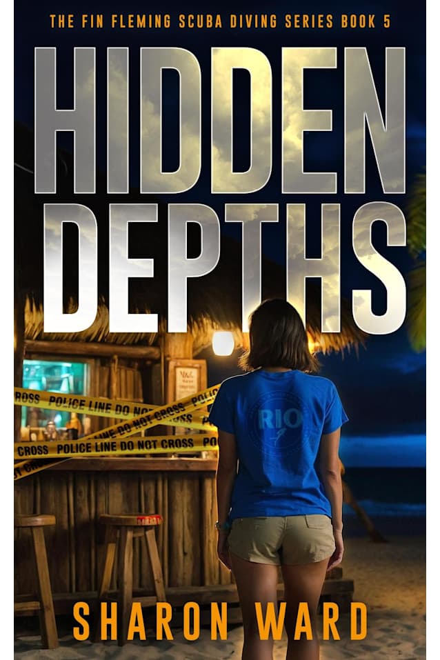 Hidden Depths (The Fin Fleming Scuba Diving Mystery Series, #5)