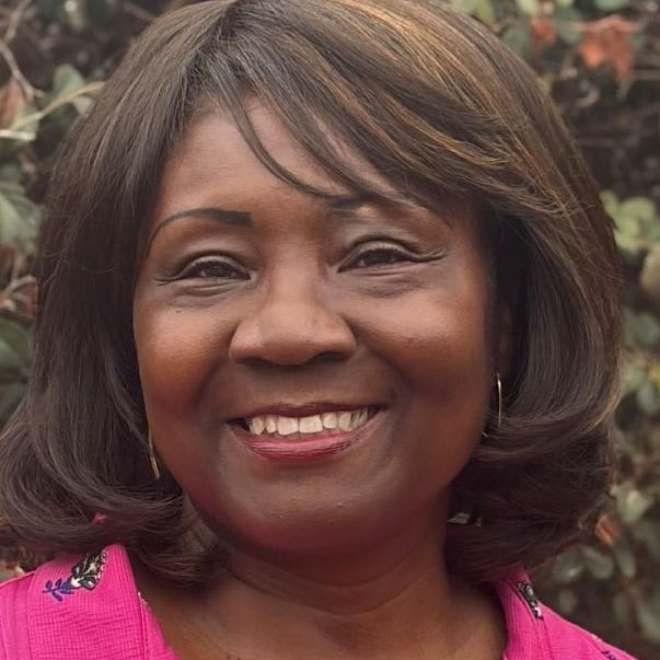 Elaine M Hunter