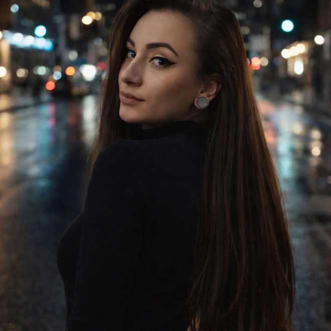 Demetria Lyons