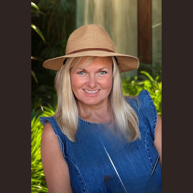 Meet Rhian Gwen: Author, Educator and Storyteller