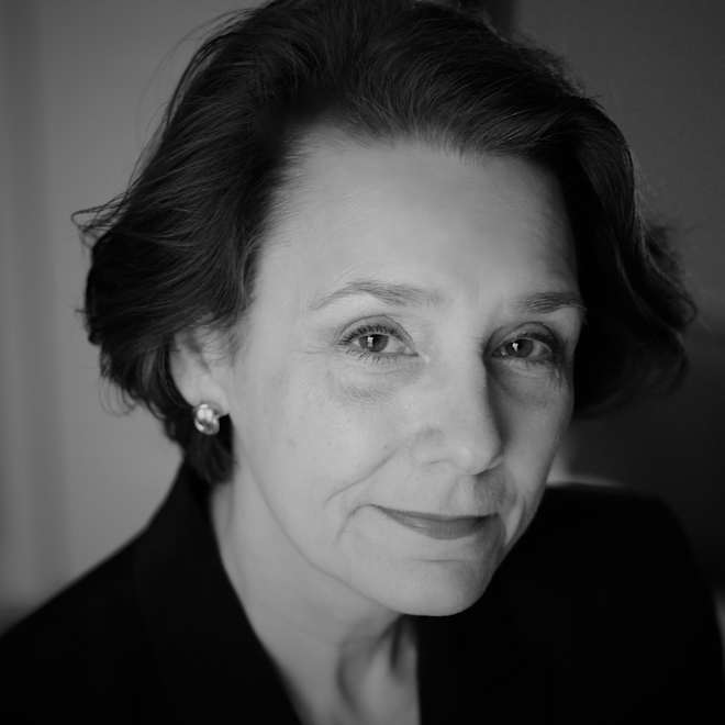 Dr. Lisa Ross