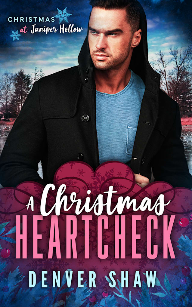 A Christmas Heartcheck: A Small-Town MM Holiday Romance