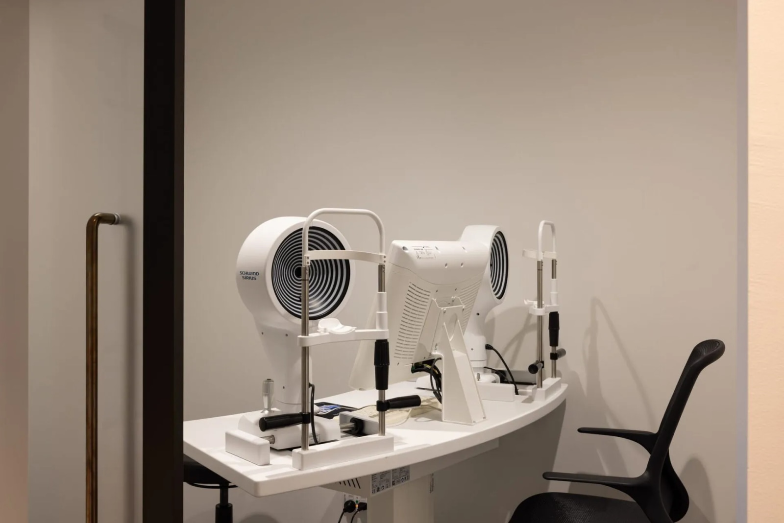 Eye Institute - Photo 5