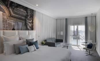 Chambre Deluxe vue Port ou Mer Cures Marines Hotel Trouville MGallery Collection Trouville-sur-Mer - chambre Normandie