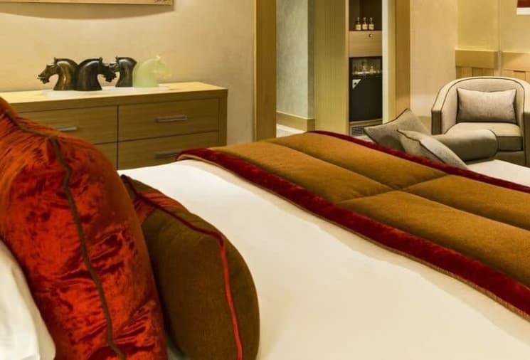 Chambre Hôtel Barrière L'Hôtel du Golf Deauville - thalasso Normandie