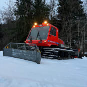 Une dameuse pour la piste