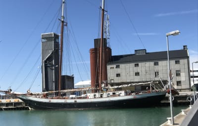 Jugendschiff für Frauen