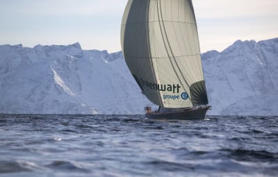 Eco-polar expedition boat