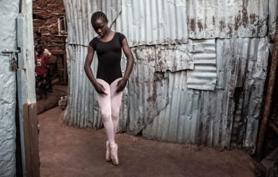 Slum young Ballet dancers