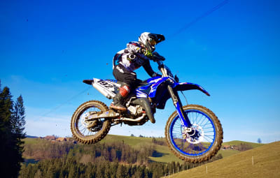 Yamaha YZ125 restaurieren