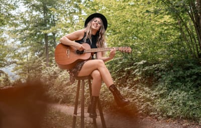 Rachel Carmen goes London
