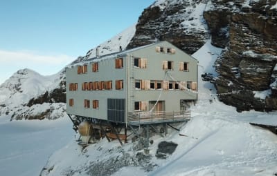 Sichere Treppe zur Hütte!