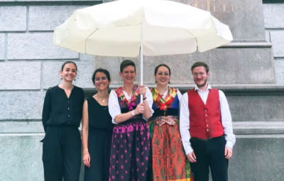 Studioaufnahme von CHOUK