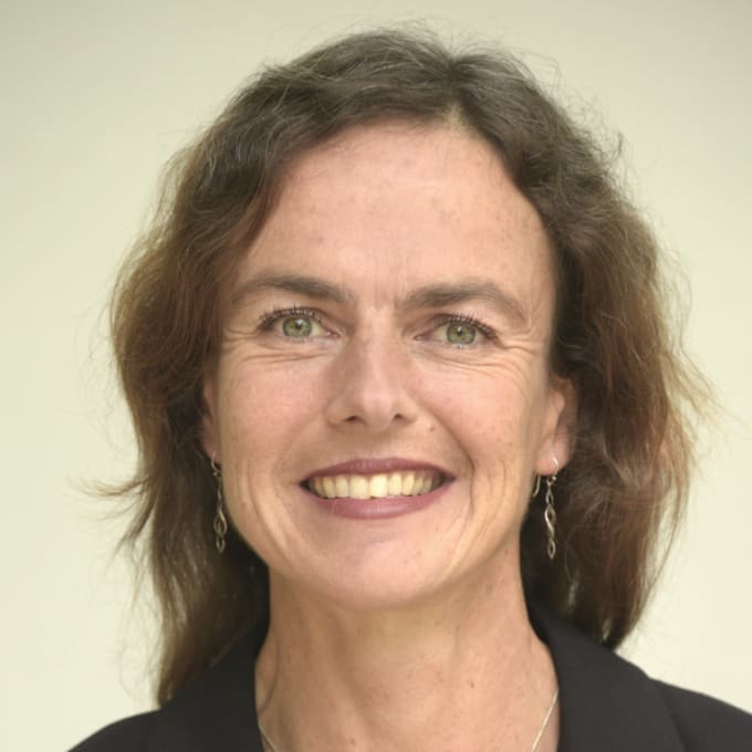 Dr. phil. Fabienne Mathier