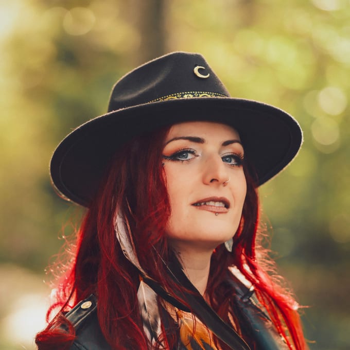 Claire-Lyse • Ayllona • von Dach
