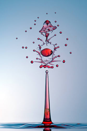 «Sceptre»: Two clashing water drops. High Speed Photography.