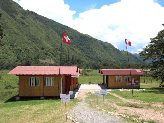 Das «Colegio Peruano Suizo Oxapampa»bei seiner Eröffnung.