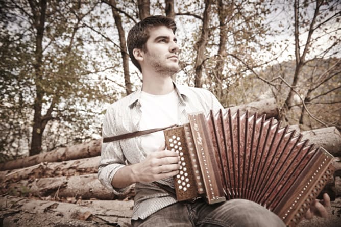 Robin Mark, the local Schwyzerörgeli  (Swiss accordion) virtuoso