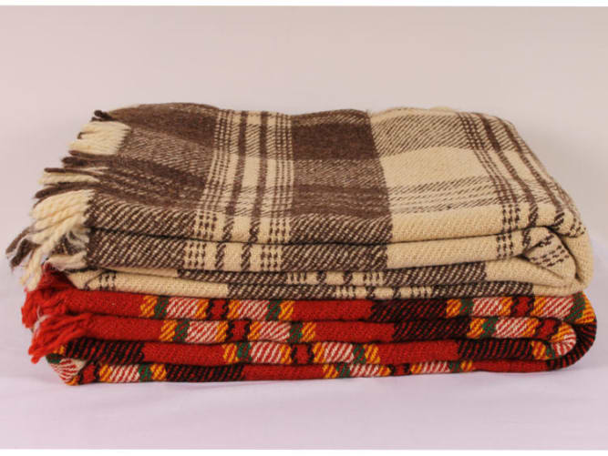 Родопско одеало от 100% вълна / Rhodopi blanket with traditional pattern made out of 100% wool