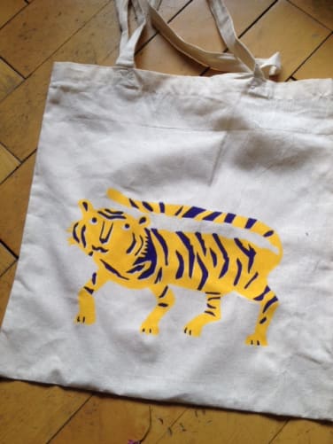 Tiger-Taschen designed by Müscle.