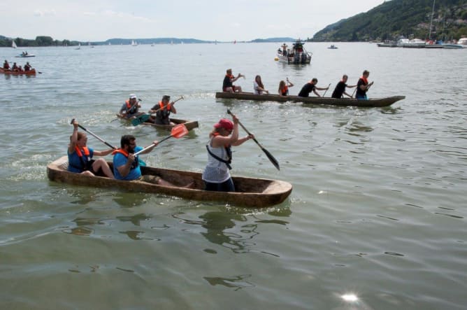 Log boat regatta in Biel, edition 2015