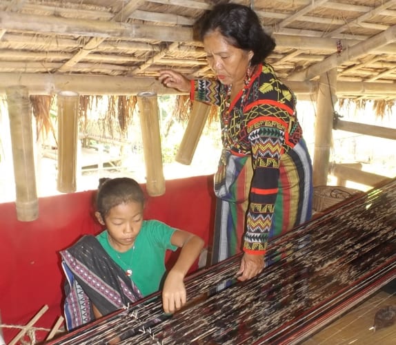 Teaching the next generation how to weave