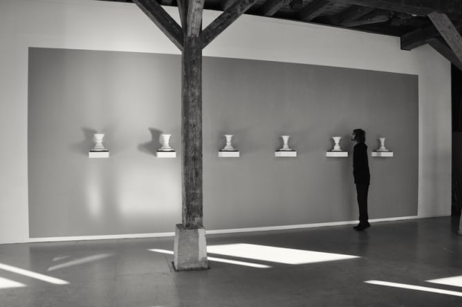 2009, Ausstellungsansicht «Vexations» des Wiener Künstlers Gregor Schmoll