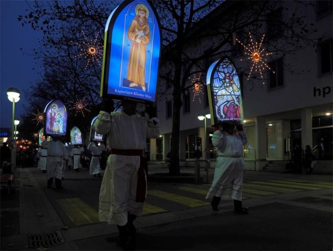 Startschuss zur Weihnachtsbeleuchtung im 2014  (Foto: Kurt Schibler)