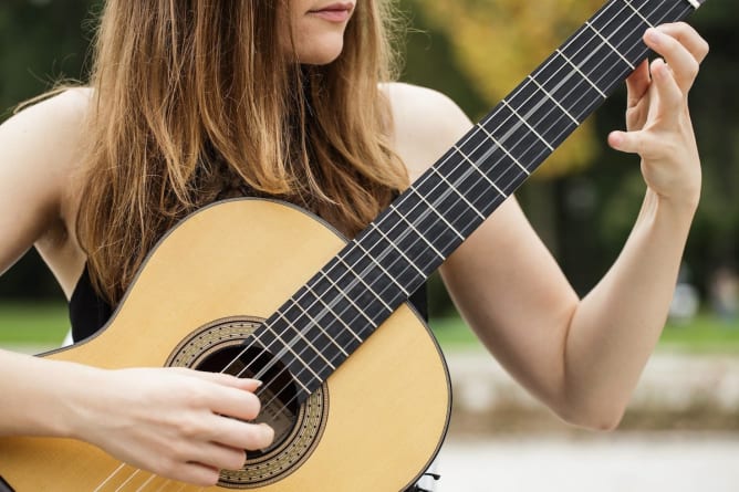 Karmen Stendler - Classical Guitarist