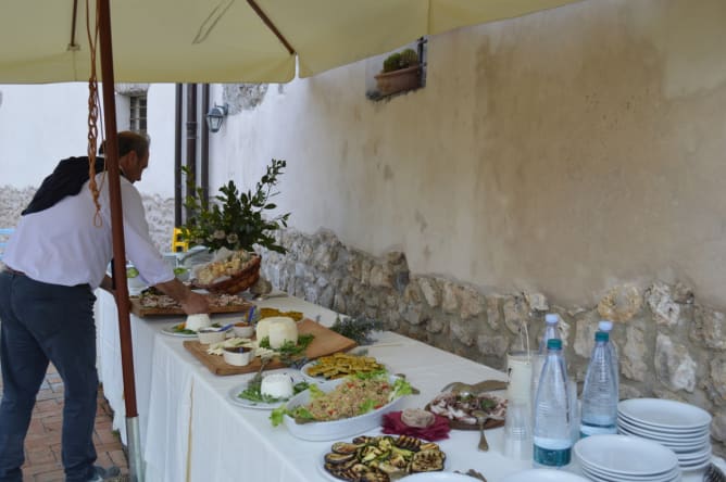 Activité gastronomique: dégustation de produits locaux 