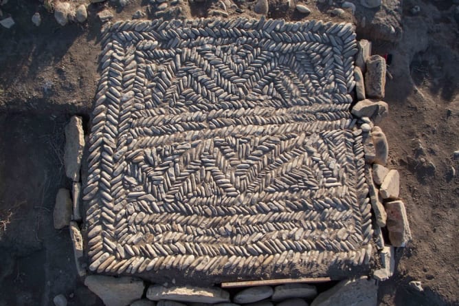 Daunian stone carpet