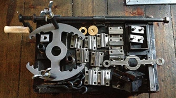 Die Metallteile, wo uns der Schlosser so viel Verdruss gebracht hat