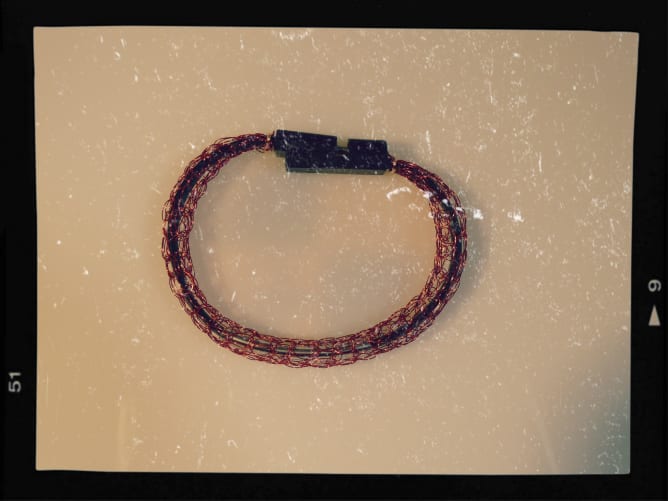 Bracelet «câble» micro USB