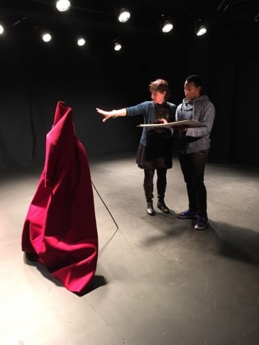 Costume session at Pulloff Théâtres (Mireille Dessingy, Yannis François, February 2018)