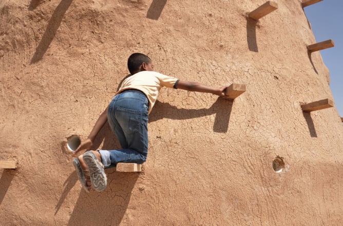 Les enfants apprécient leur nouvelle école! Image ©EAHR