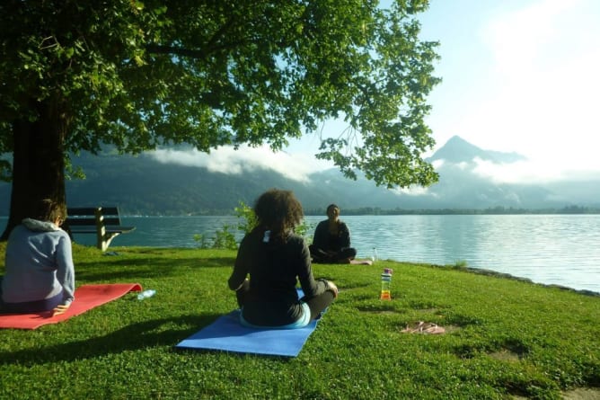 Morning meditation at the Thun lake